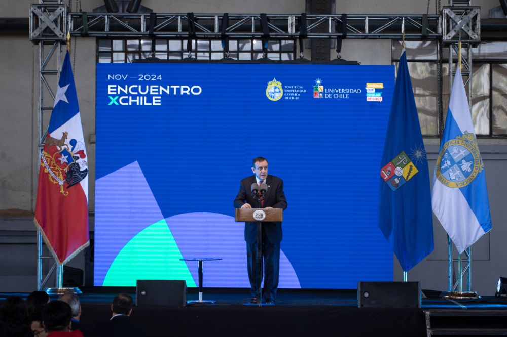 Para el rector de la Universidad Católica, Ignacio Sánchez, “en este momento histórico, Chile necesita más que nunca nuestra capacidad de diálogo y de encuentro".